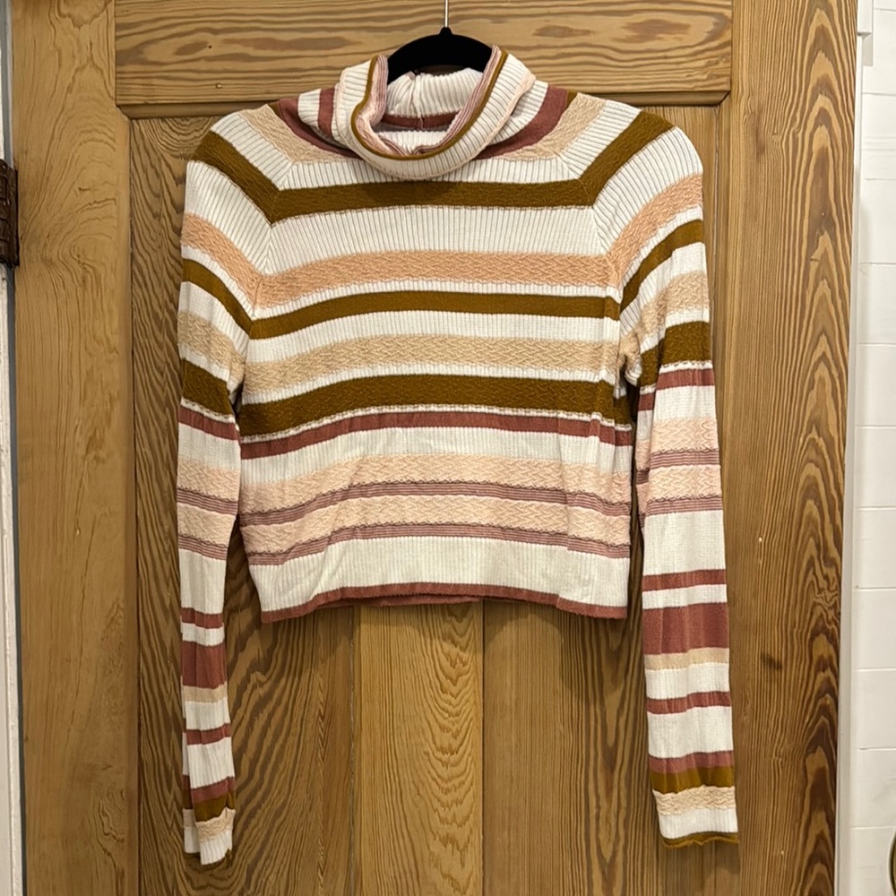 FREE PEOPLE MED CROPPED STRIPED TURTLE KNECK SWEATER